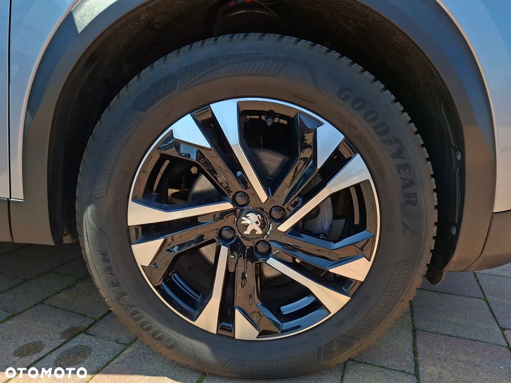 Peugeot 2008 1.2 PureTech Allure S&S EAT8 - 18