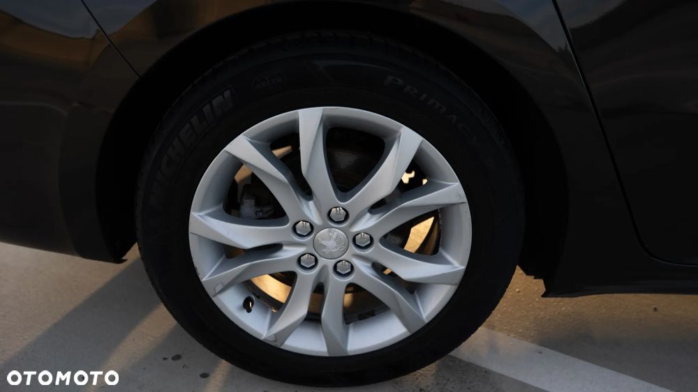 Peugeot 508 1.6 e-THP Allure S&S - 9