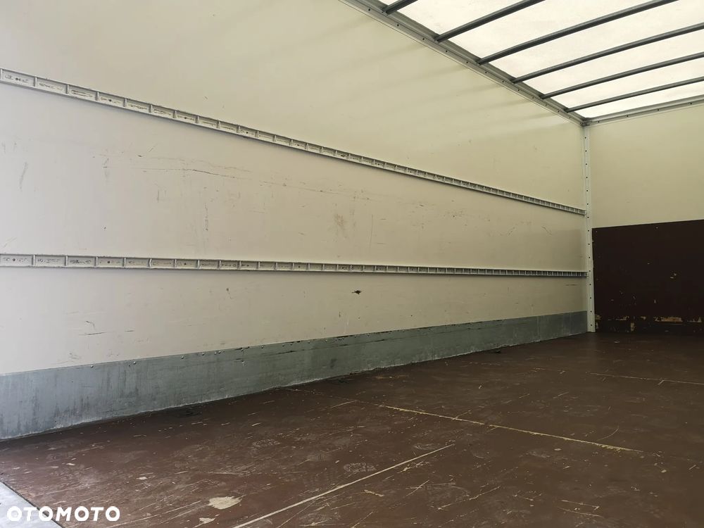 Mitsubishi Fuso Canter 7C18 Kontener + Winda Stan Bardzo Dobry - 12