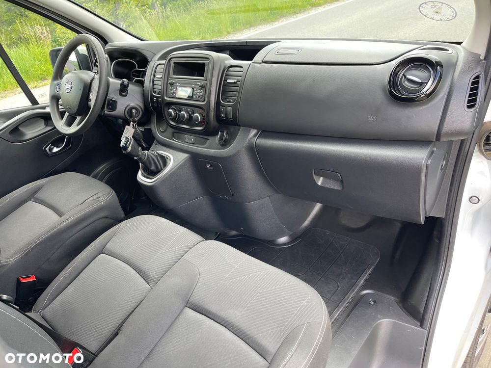 Nissan NV300 - 27