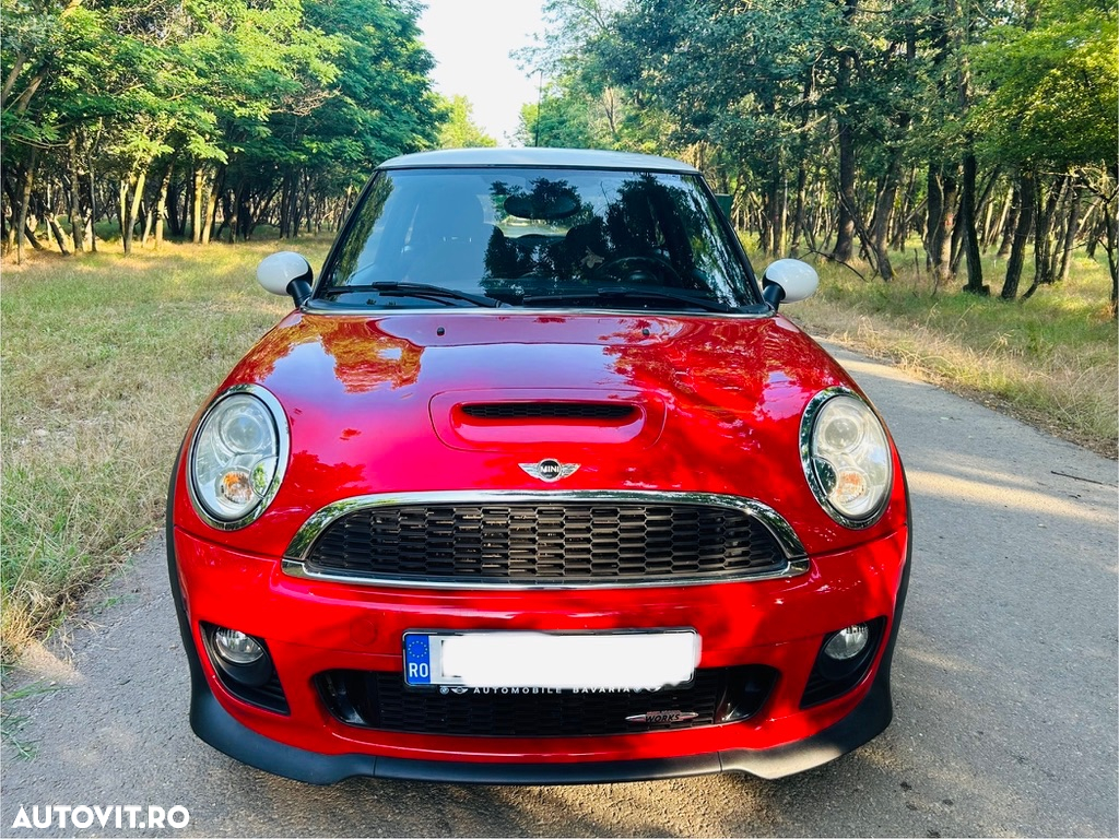 Mini John Cooper Works Coupe - 23