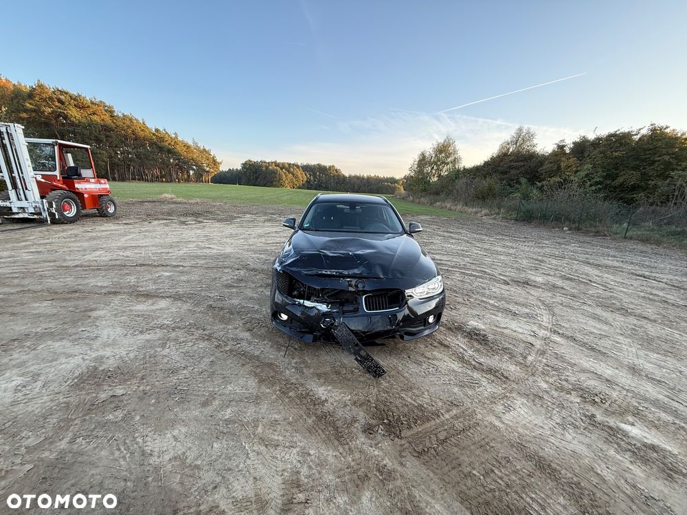 BMW Seria 3 318d Touring Advantage - 3