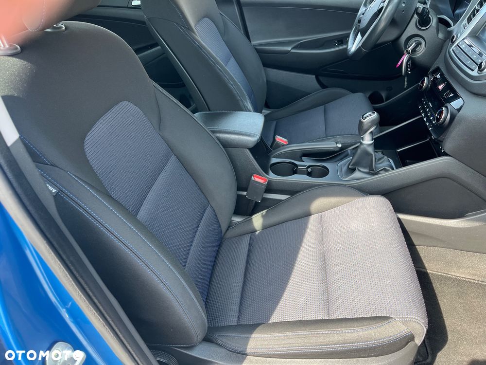 Hyundai Tucson blue 1.7 CRDi 2WD Intro Edition - 6