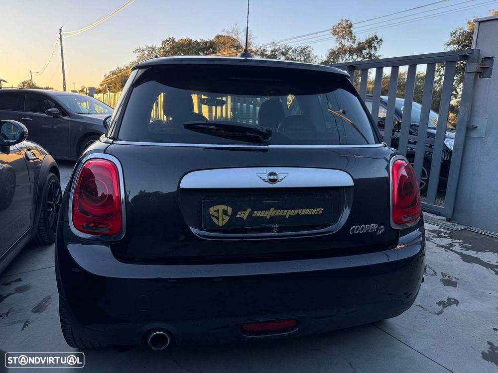 MINI 3 Portas Cooper D - 4