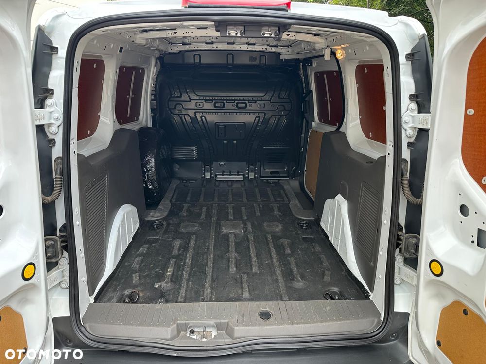 Ford Transit Connect - 8