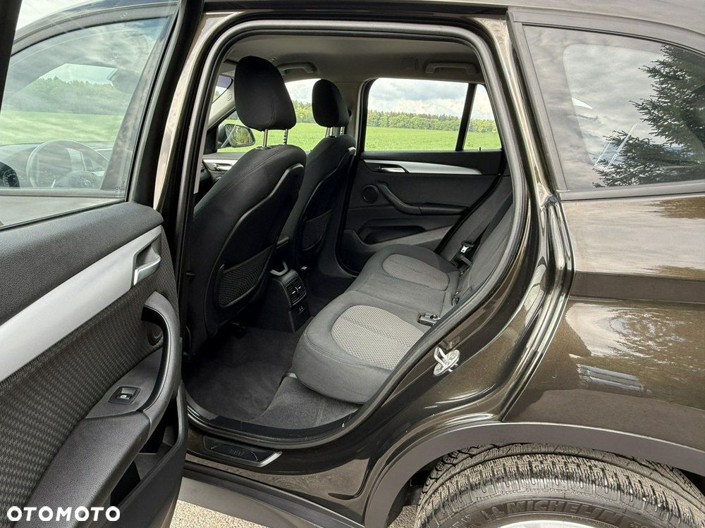 BMW X1 sDrive18i Advantage - 28