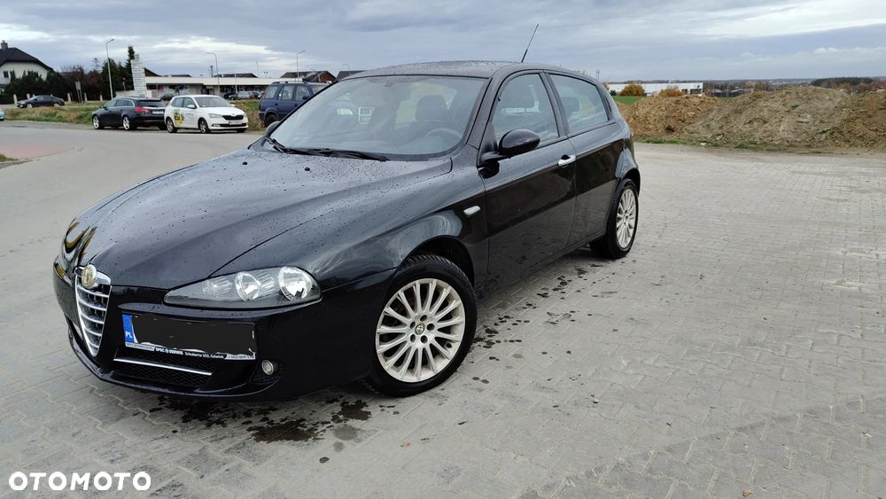 Alfa Romeo 147 - 2