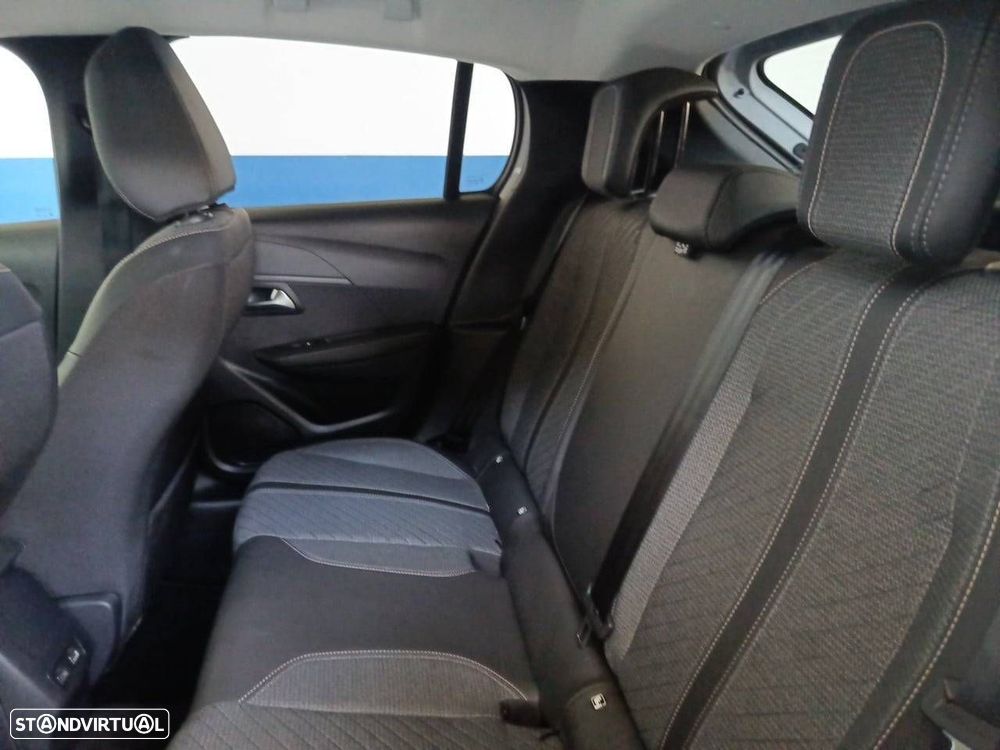 Peugeot 208 1.2 Hybrid Allure e-DCS6 - 10