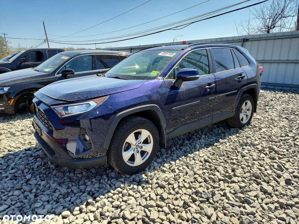 Toyota RAV4 - 2