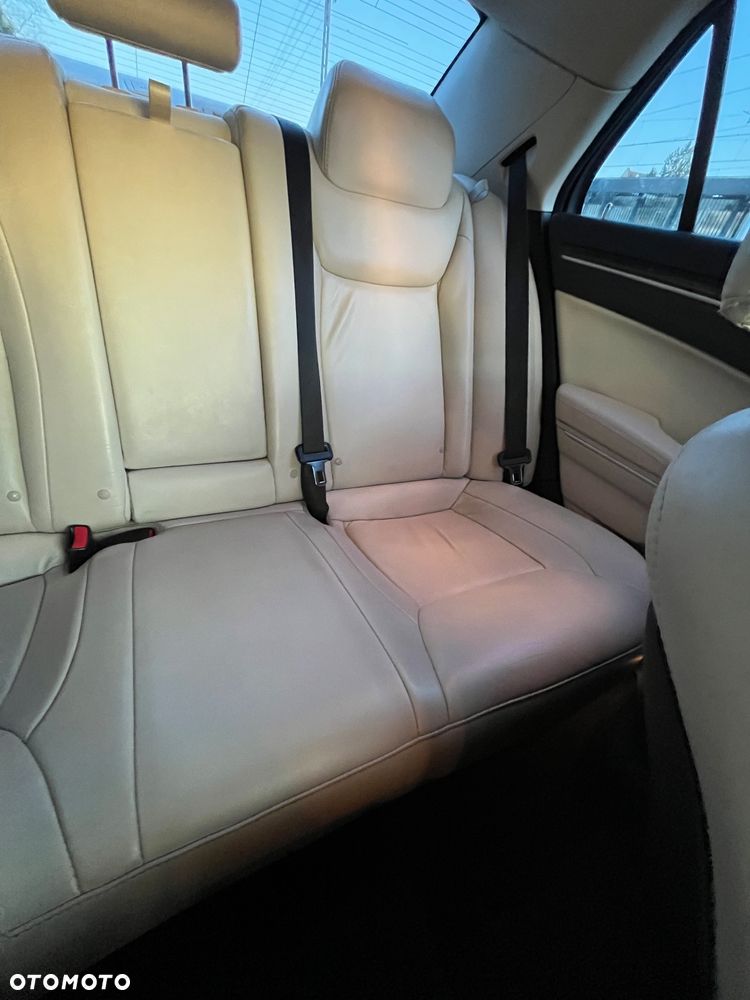 Chrysler 300C 3.5 V6 AWD - 25