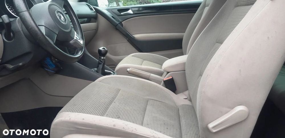 Volkswagen Golf - 24