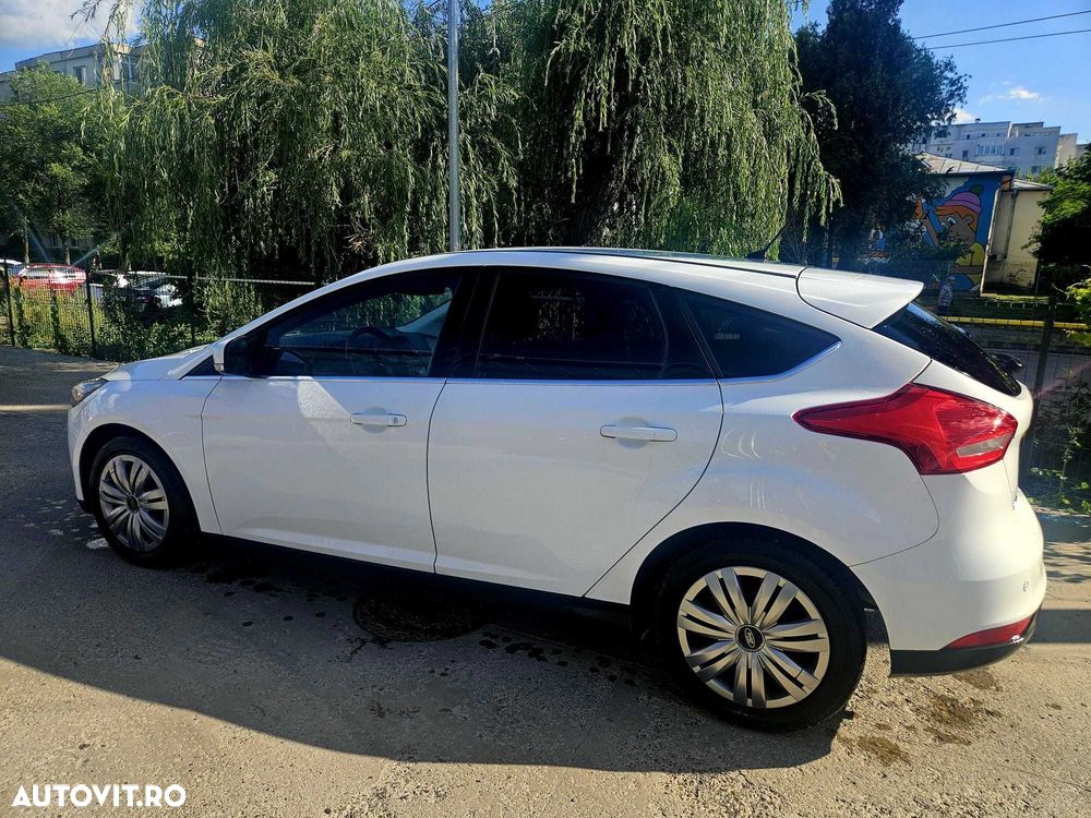 Ford Focus - 4