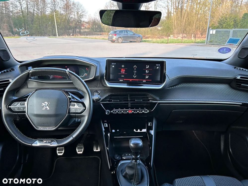 Peugeot 2008 1.2 PureTech GT Line S&S - 25