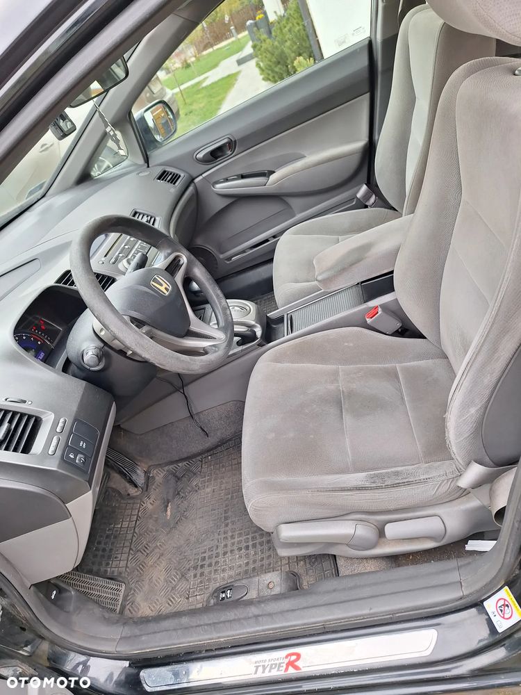 Honda Civic 1.8 Executive - 10