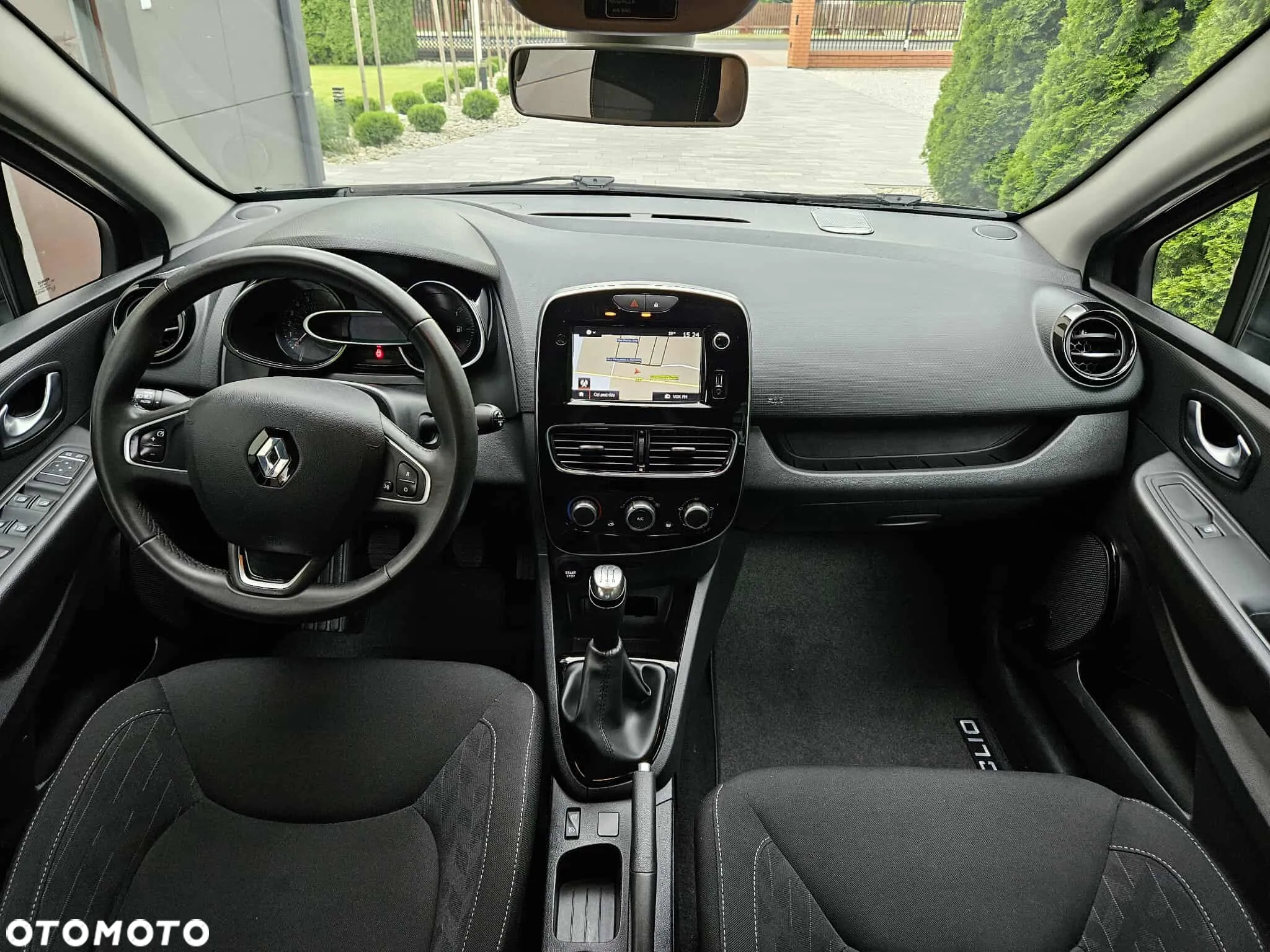 Renault Clio 1.2 16V Limited Plus - 6