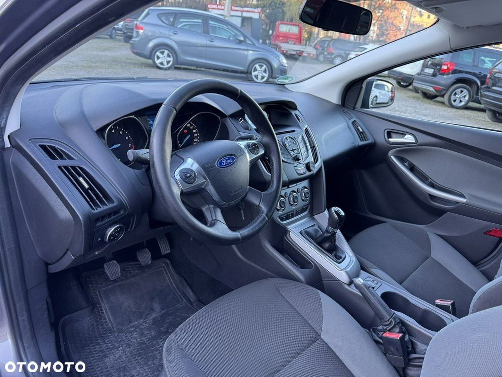 Ford Focus - 24