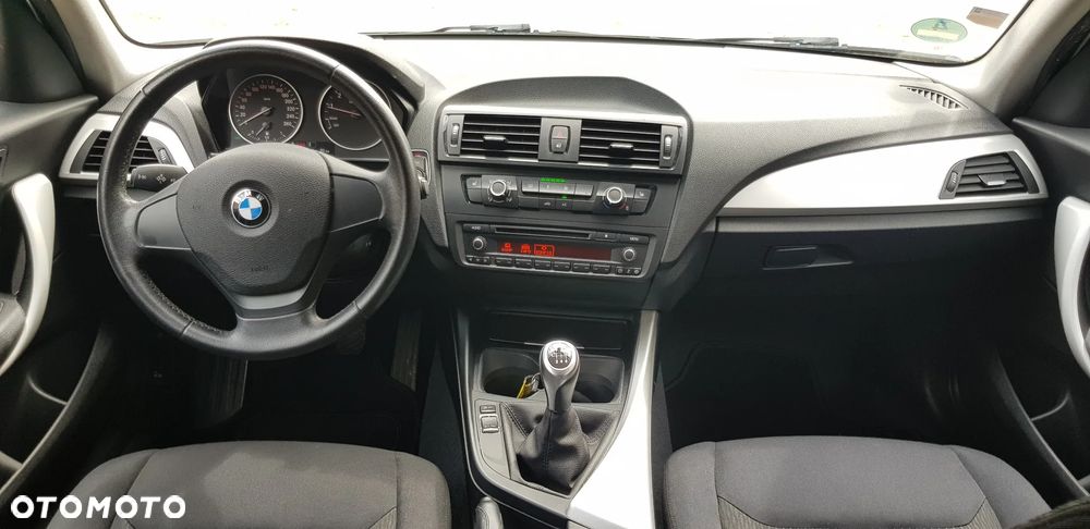 BMW Seria 1 - 16