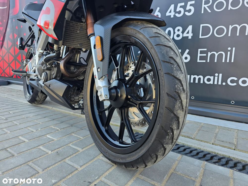 Aprilia Tuono - 15