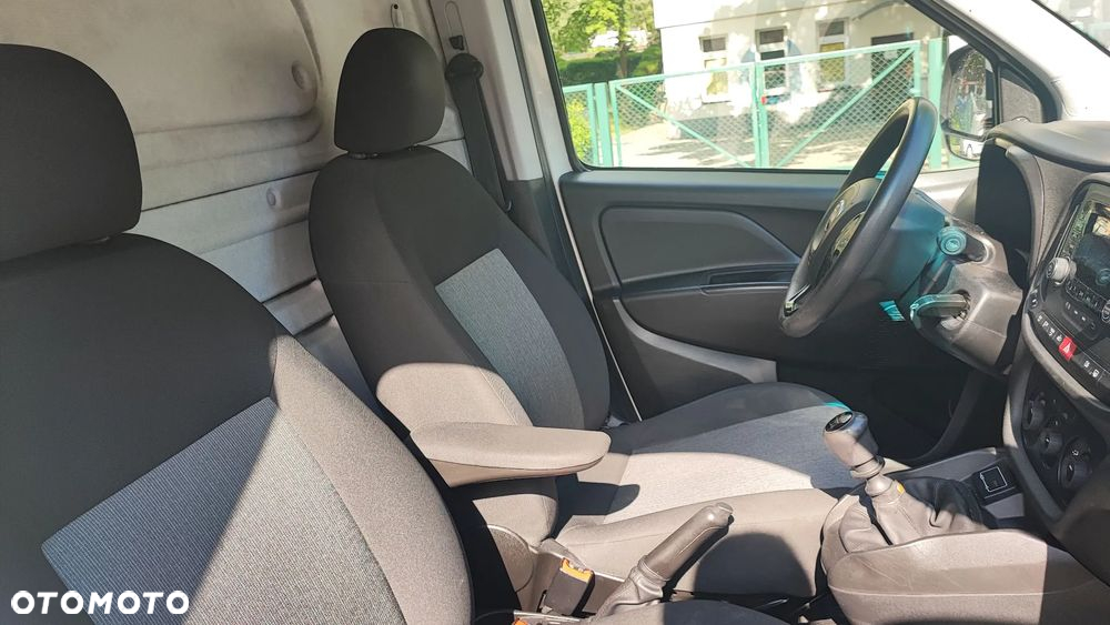 Fiat Doblo - 21