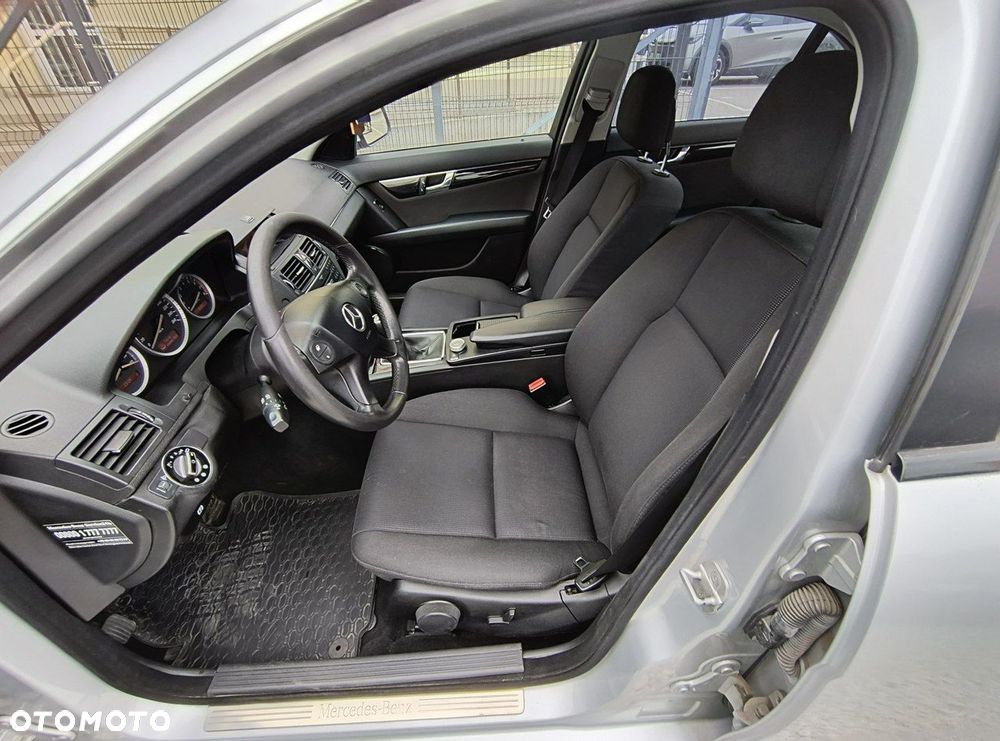 Mercedes-Benz Klasa C 180 Kompressor Elegance - 13