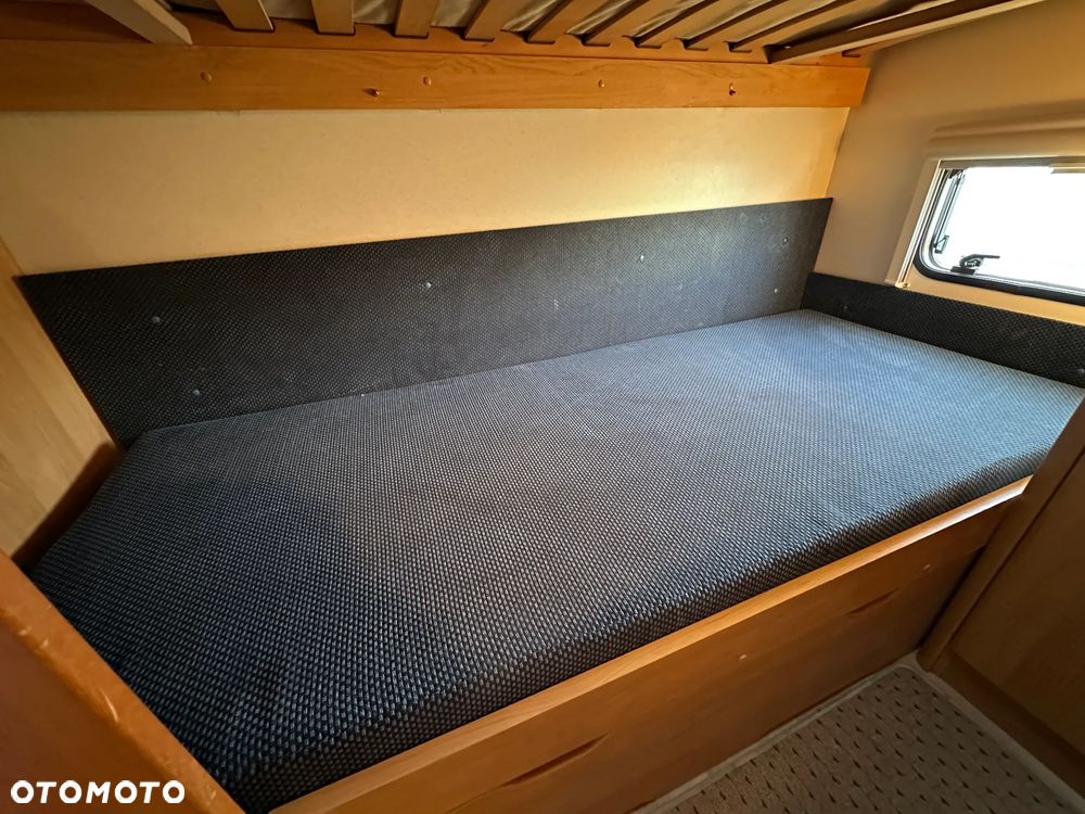 Hobby 500 KMFE z napędem i nową markizą. DMC 1400 kg !! RATY !! - 13