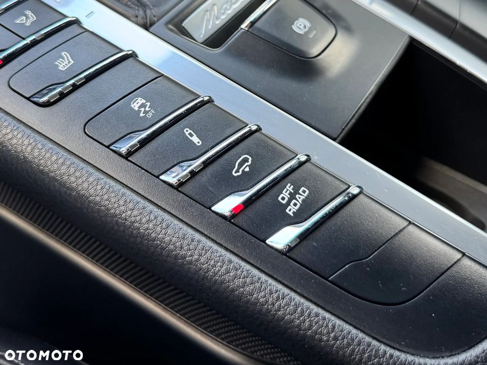 Porsche Macan Standard - 23