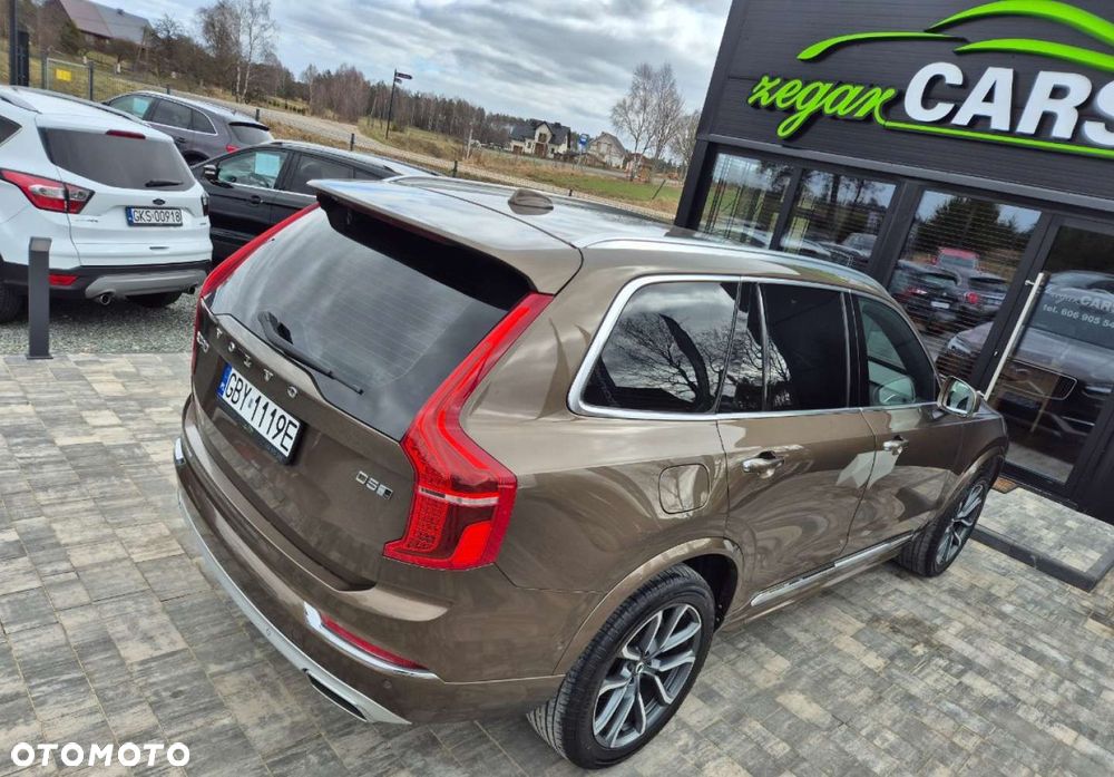 Volvo XC 90 - 35
