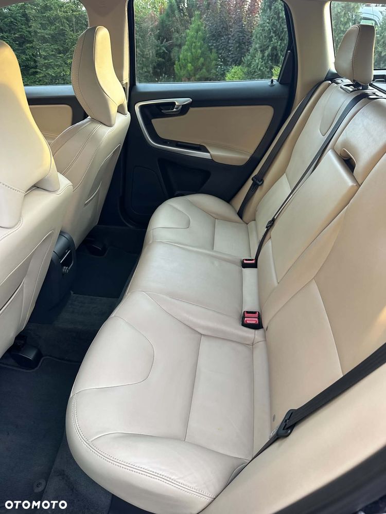 Volvo XC 60 D4 Drive-E Summum - 13