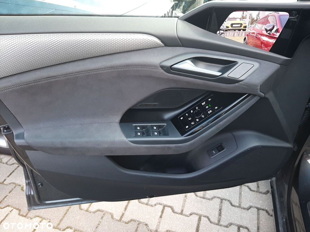 Audi A6 Avant e-tron - 25