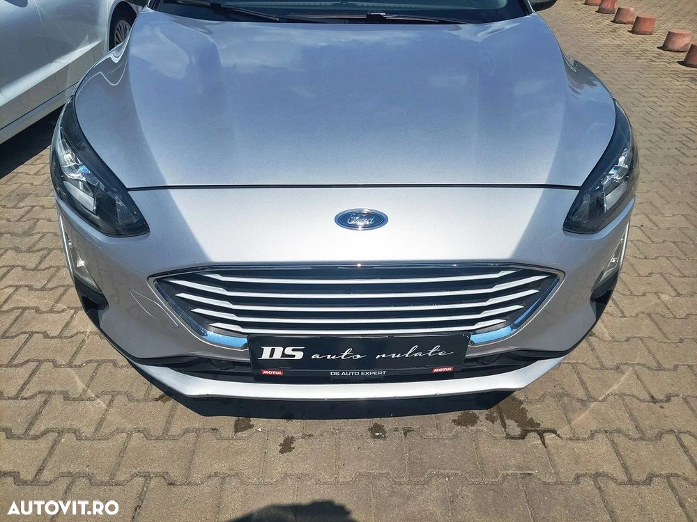 Ford Focus 1.5 EcoBlue Connected - 23