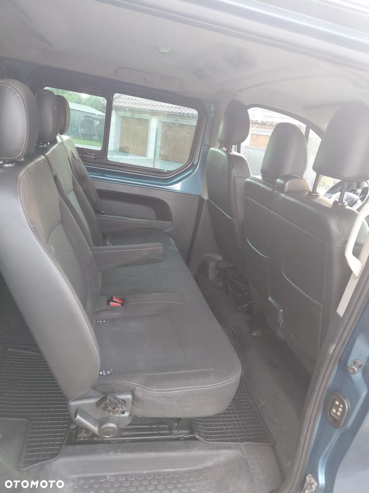 Opel Vivaro L2H1 2,9t Elegance Business - 24