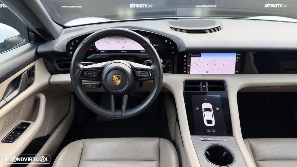 Porsche Taycan Standard - 15