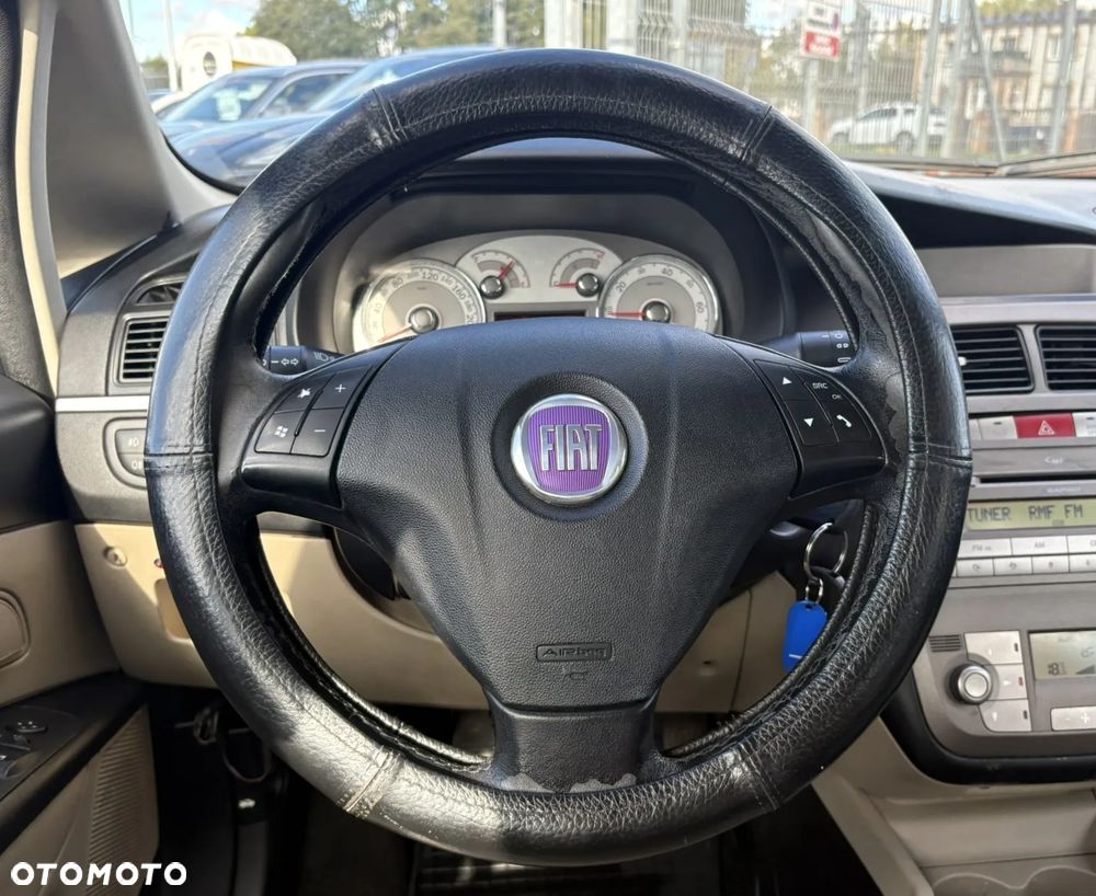 Fiat Linea 1.4 T-Jet 16V Emotion - 12
