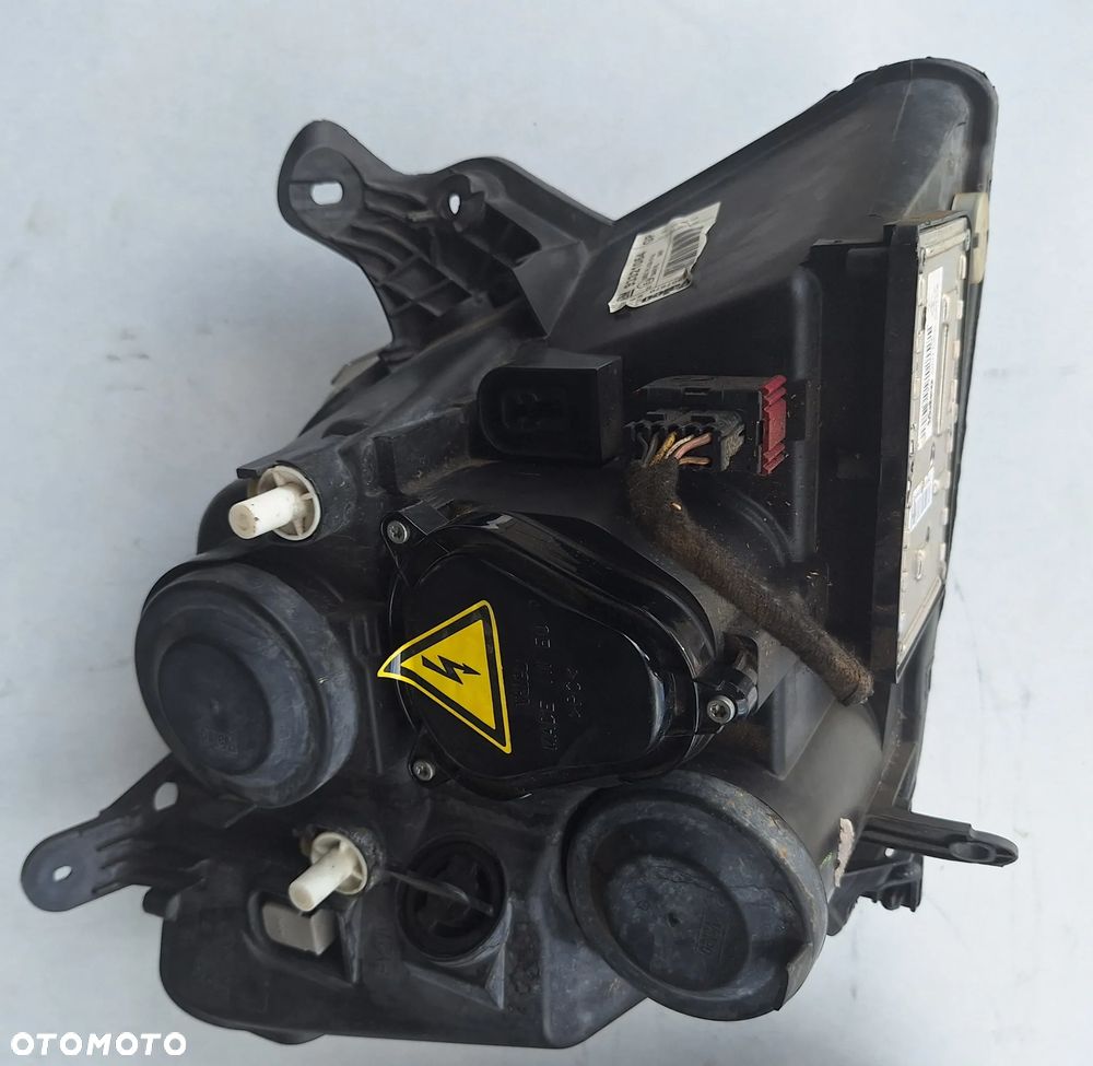 KPL .LAMP PRZEDNICH XENON -LEWA , PRAWA -OPEL MERIVA A EUROPA 2006 rok - 8