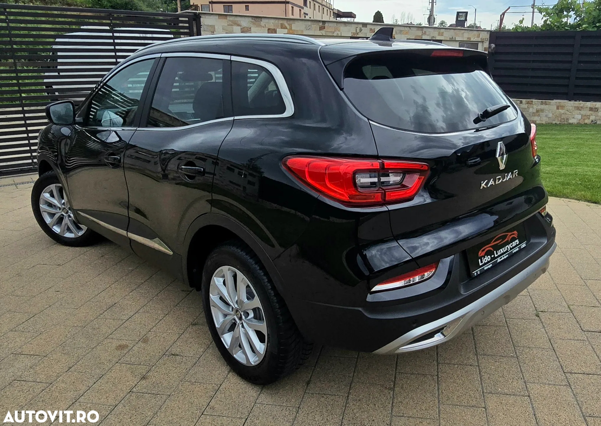 Renault Kadjar TCe 140 GPF BOSE EDITION - 4