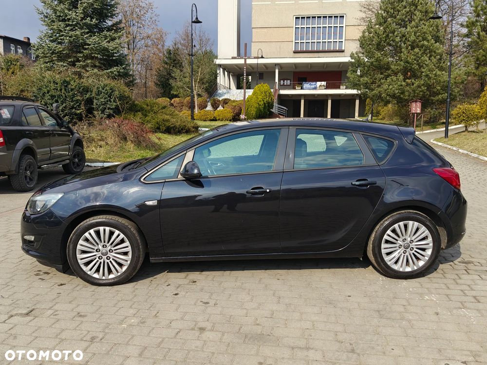 Opel Astra 1.7 CDTI DPF Cosmo - 14