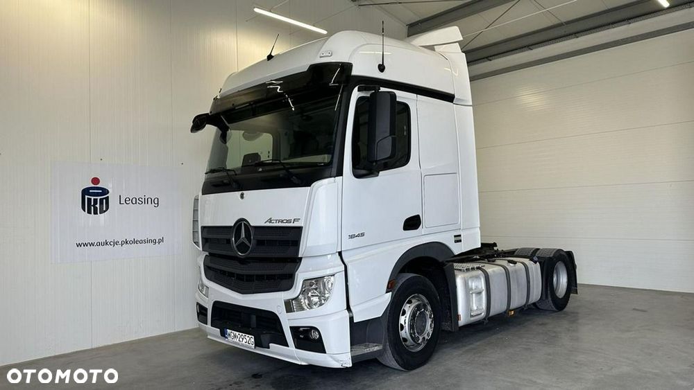 Mercedes-Benz Actros - 1