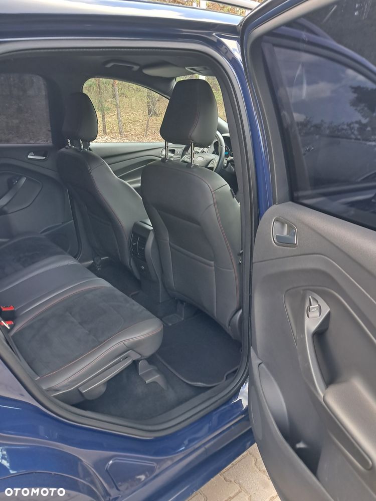 Ford Kuga 2.0 TDCi 4x4 ST-Line - 12