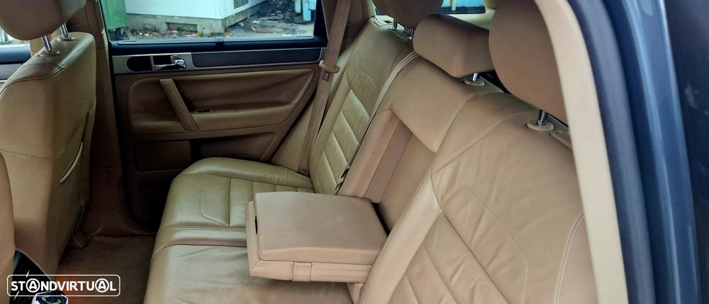 VW Touareg 3.0 TDI V6 Tiptronic - 9