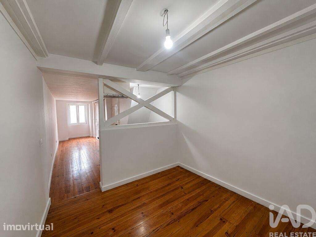 Estúdio em Santa Maria Maior de 25 m2 - Grande imagem: 4/35