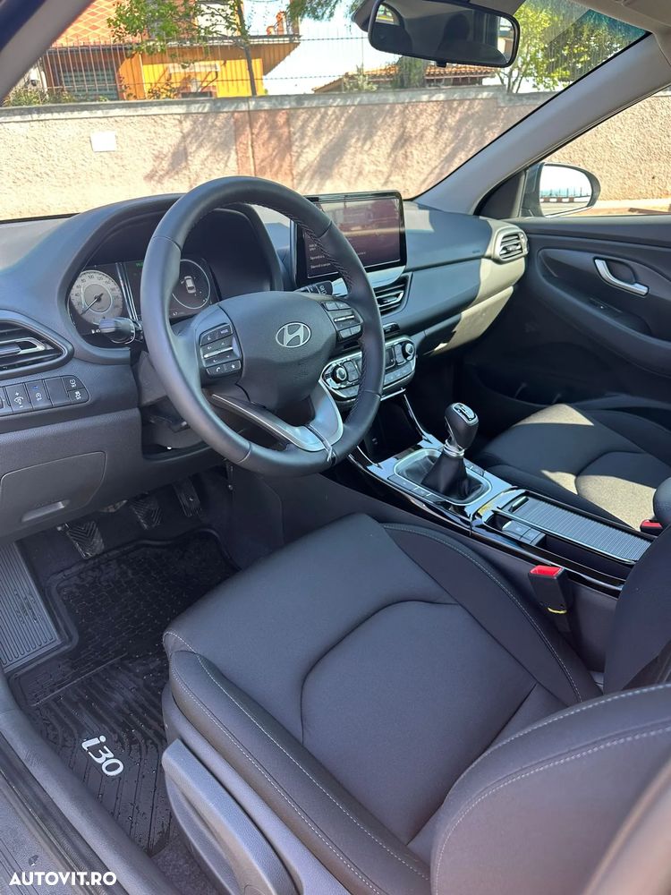 Hyundai i30 1.5 96CP M/T Highway - 10