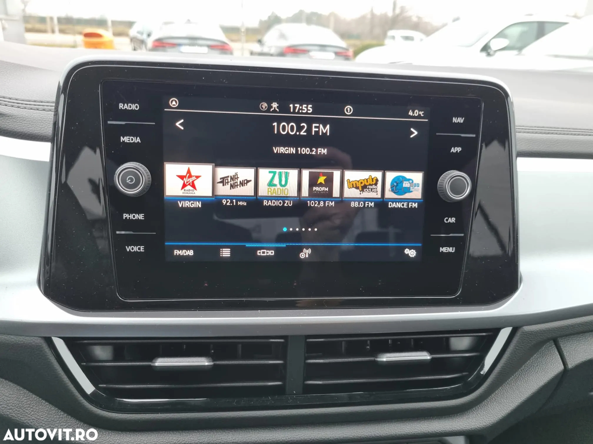 Volkswagen T-ROC 1.5 TSI DSG Advanced - 25