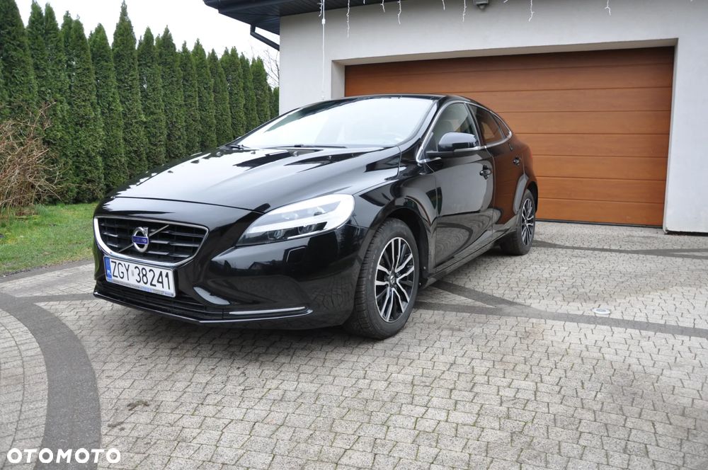 Volvo V40 D2 Inscription - 11