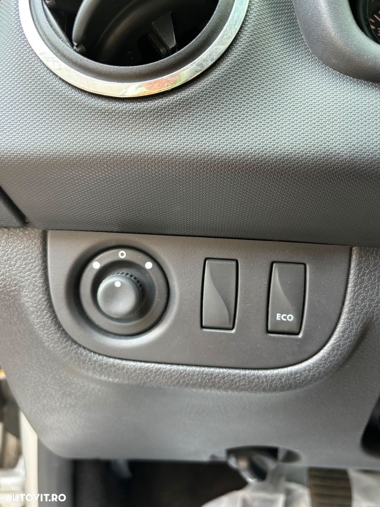 Dacia Sandero 0.9 Stepway - 13