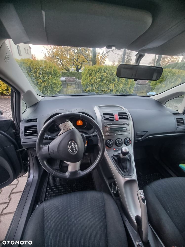 Toyota Auris - 8