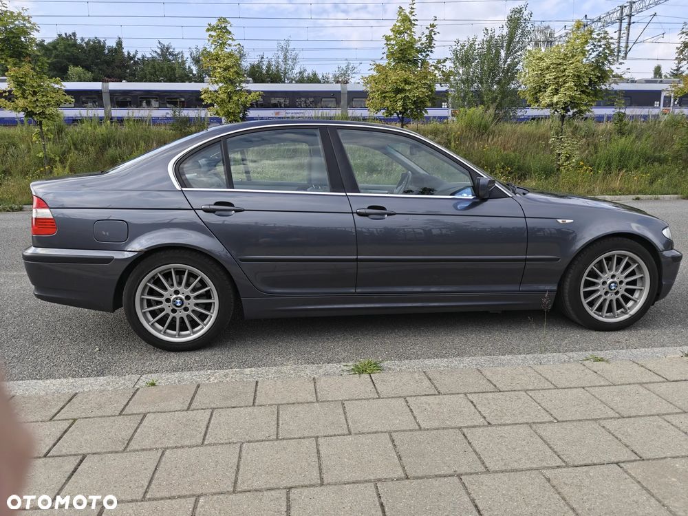 BMW Seria 3 325i - 8