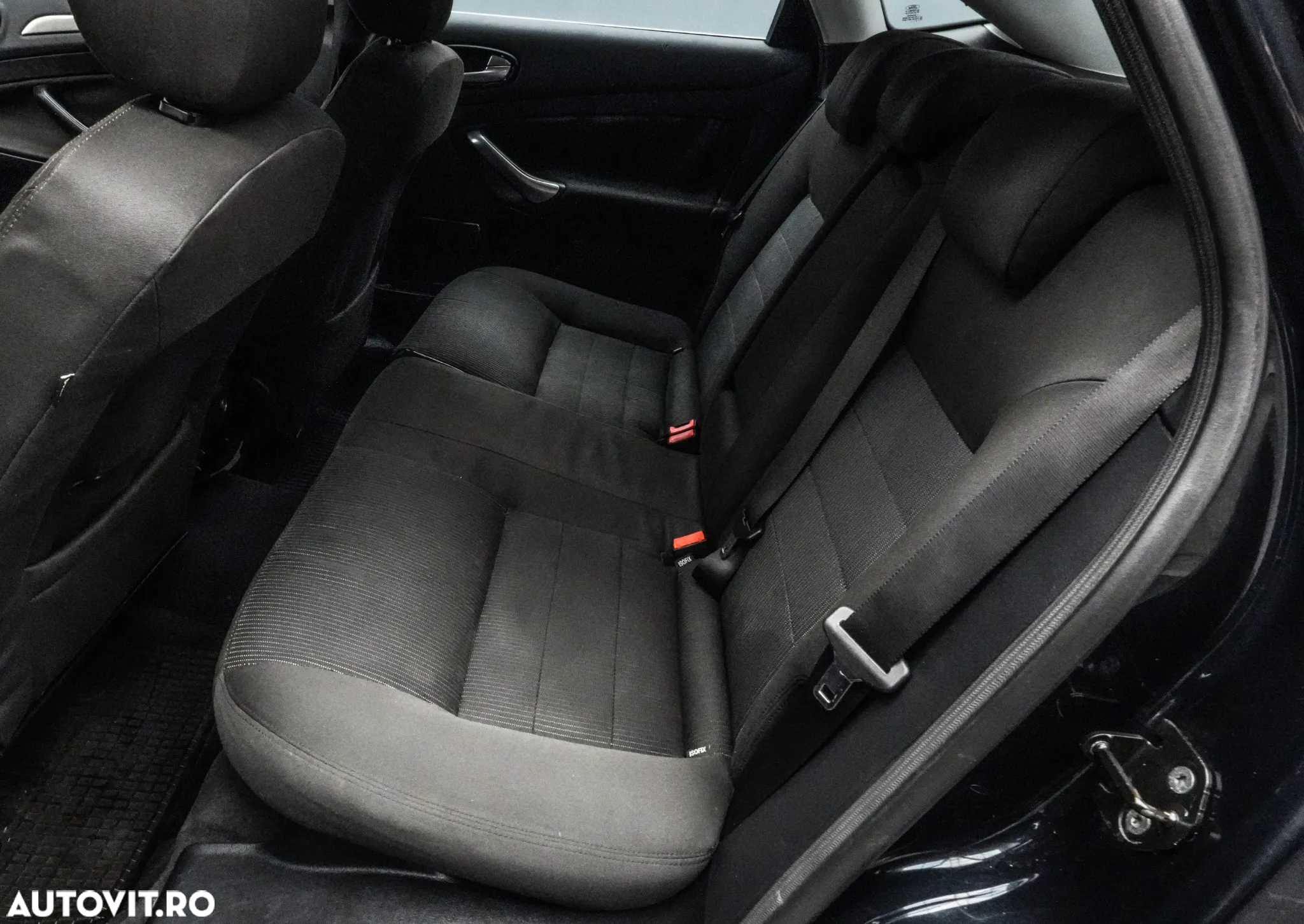 Ford Mondeo 1.8 TDCi Trend - 15