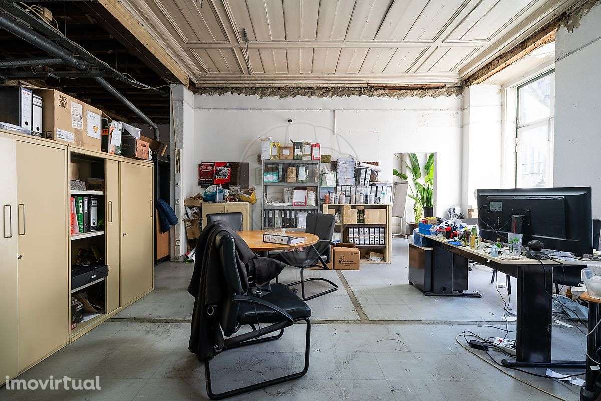 Escritório T4 para venda - Grande imagem: 2/9