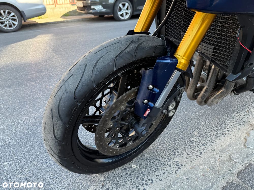 Yamaha FZ - 13