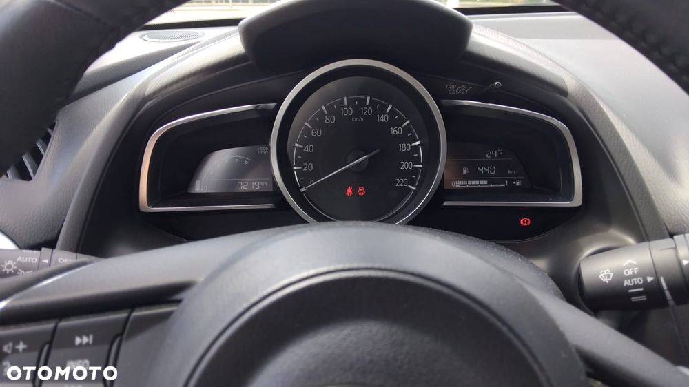 Mazda 2 - 4